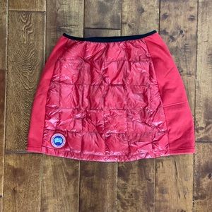 Canada 🇨🇦 Goose RED down mini skirt